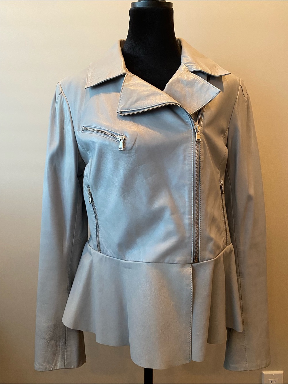 Danier Light Gray Leather Peplum Jacket - Picture 10 of 13